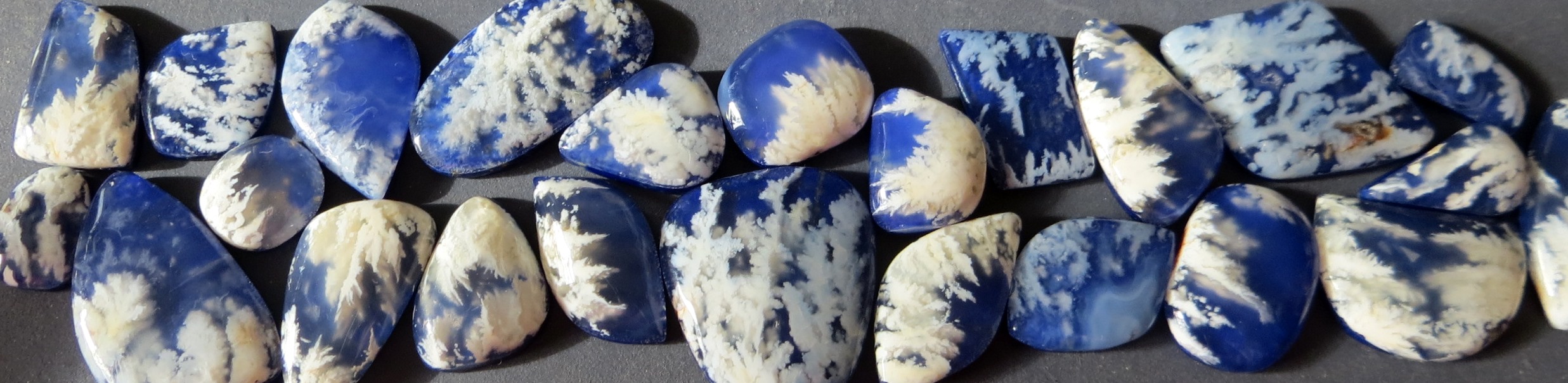 Doublet agate and lapis lazuli