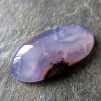 Lila chalcedon (přírodní)