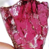 Garnet Rhodolite raw Tanzania