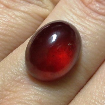 Red garnet mottled extra, Tanzania, cabochon A3 | www.sperkove-kameny.cz