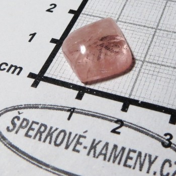 Morganit, Mosambic, kabošon 4 | www.sperkove-kameny.cz