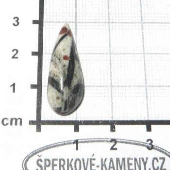 Rula s amfibolem a granátem, kabošon 3 │ www.sperkove-kameny.cz