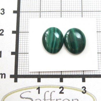 Malachit náušnicový pár 12x10mm, č.1 | šperkové-kameny.cz