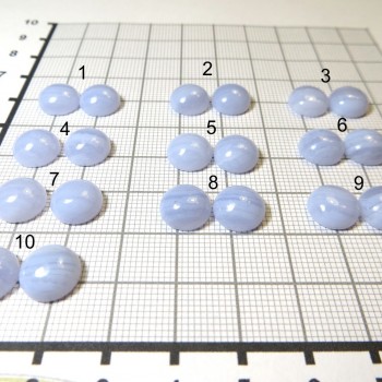 Modrý chalcedon náušnicový pár kabošonů kolečko 10 mm, set B | www.sperkove-kameny.cz 