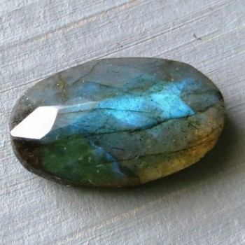 labradorit facetovaný labradorite faceted