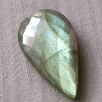 labradorit facetovaný labradorite faceted
