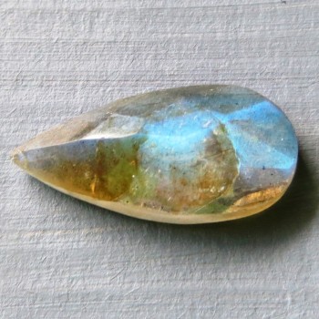 labradorit facetovaný labradorite faceted