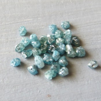 Diamond green blue raw, drilled, approx. 2 mm - 1 pc