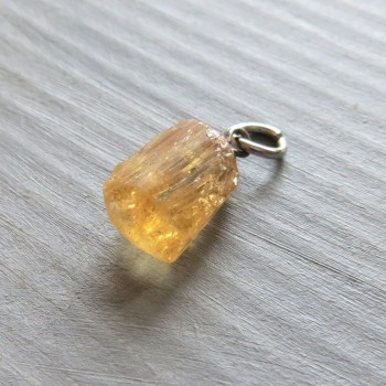 Přívěsek -sur. Topaz imperial + chir.ocel č. 09