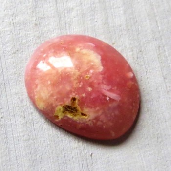 Růžový opál Peru, kabošon č.A20