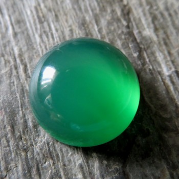 Barvený chalcedon; smaragdová - 14mm
