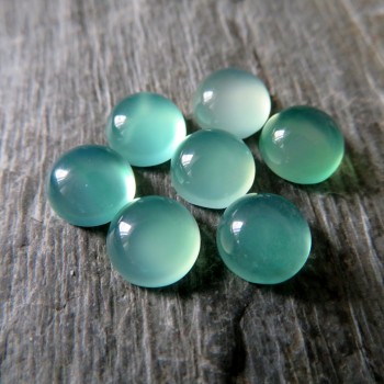 Barvený chalcedon; mentolová - 8mm