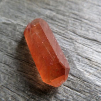 Tangerine křišťál, krystal č.06