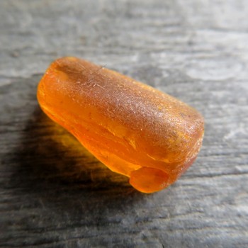 Surový přírodní Jantar,Litva, č.S6