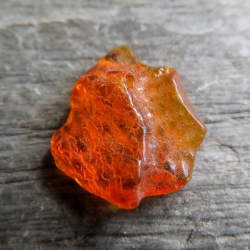 Surový přírodní Jantar,Litva, č.S8