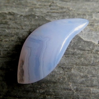 Modrý chalcedon, kabošon č.010