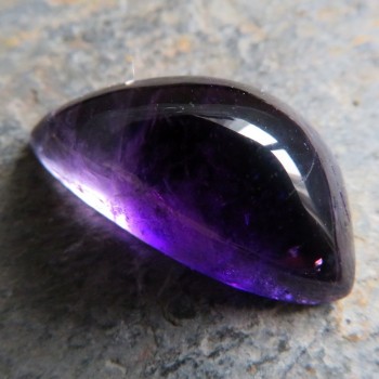 Amethyst Bolivia, extra color, cabochon no.B10