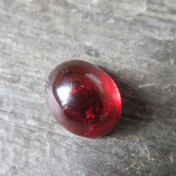Rudý granát (hesonit extra), Tanzánie, kabošonek 02