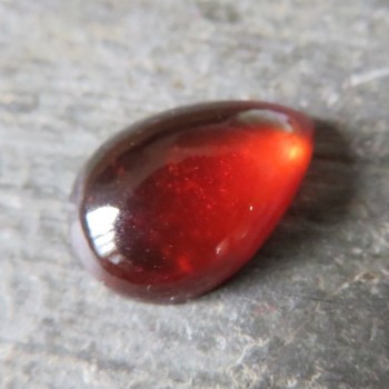 Rudý granát (hesonit extra), Tanzánie, kabošonek 05