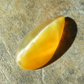 Žlutý silk opál s kočičím okem kabošon č.6