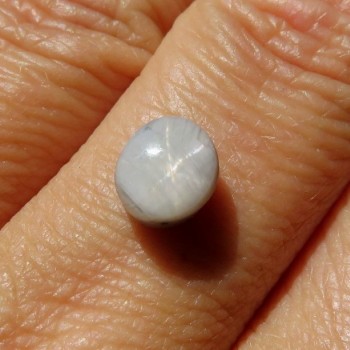 White Asteric Sapphire no