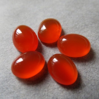 Karneol přírodní, tmavší oranžová, 8x6 mm, 1 ks