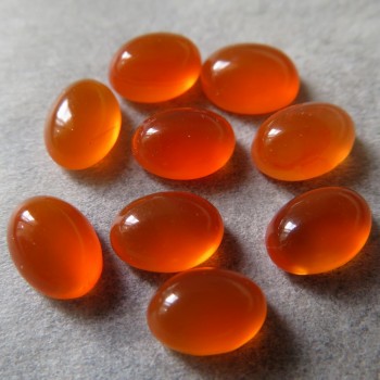 Natural carnelian, mini cabochon - 7x5 mm, 1 pc