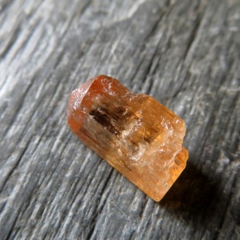 Imperial topaz, krystalek č.T1