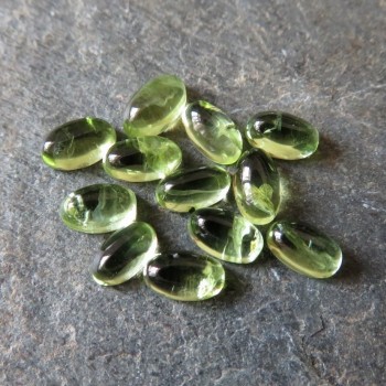 Olivine - oval 3x5mm, type B, 1pc