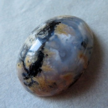 Tygří chalcedon Indonésie, kabošon č.3