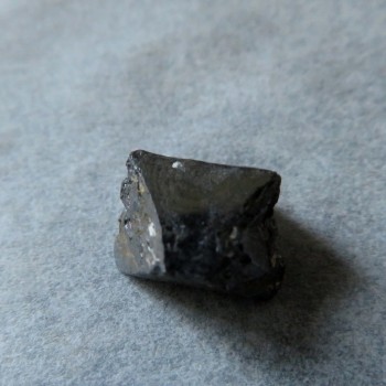 Krystal Magnetitu, M10