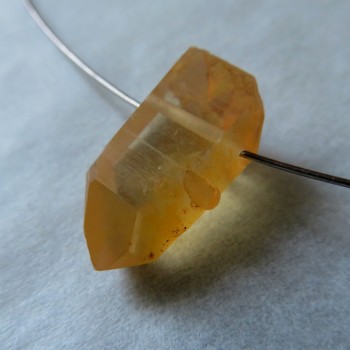 Tangerine křišťál, vrtaný krystal č.T9