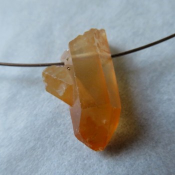 Tangerine křišťál, vrtaný krystal č.T11