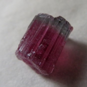 Turmalín- rubelit+ lila, krystal B10