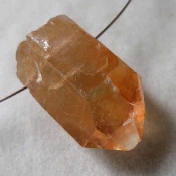 Tangerine křišťál, vrtaný krystal č.T2