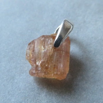 Imperial topaz, surový, přívěsek č. J38