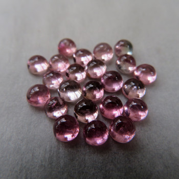 Rubellite, mini cabochon 4 mm