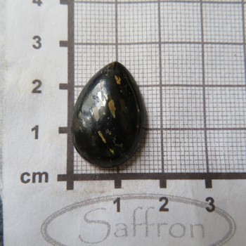 nuummite