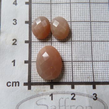 měsíční kámen, moonstone