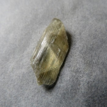 Diaspor crystal No.4