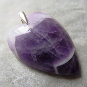 Chevron Amethyst Zambia, heart #1