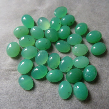 Natural Chrysoprase, 2nd quality ovals 6x8 mm