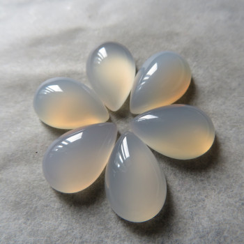 Milky chalcedony, drop 10x15 mm - 1pc