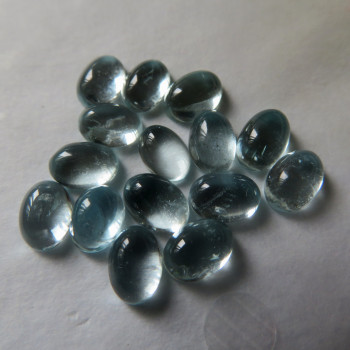 Aquamarine mini cabochon Mozambique, oval 5x7mm, 1pc