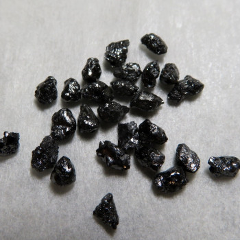 Anthracite rough diamond, 4-5mm, 1pc
