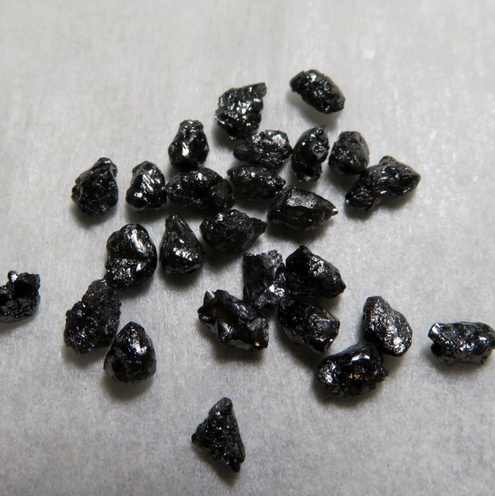Antracitový surový diamant, 4-5mm, 1ks