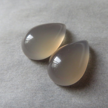 Moka chalcedon, pár č.01