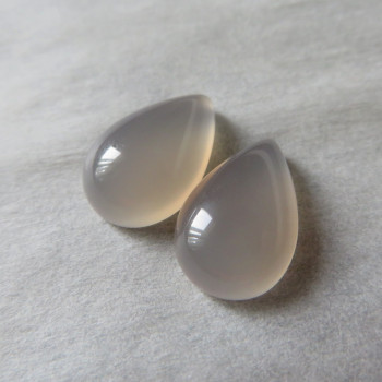 Moka chalcedon, pár č.06