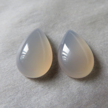 Moka chalcedon, pár č.09