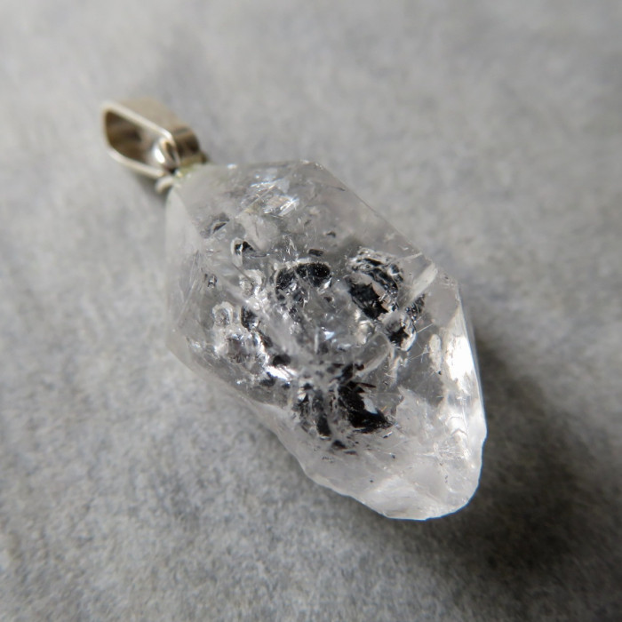 Pakistani Herkimer crystal with oil, pendant no.01